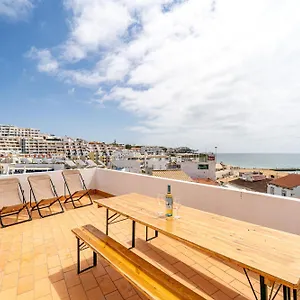hostel-sandy-bottoms.hotelaalgarve.com/